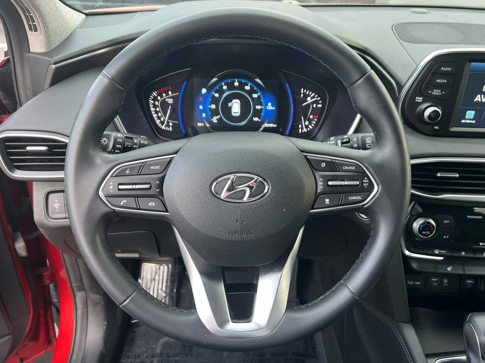 Used 2019 Hyundai Santa Fe Limited w/ Cargo Package image 39