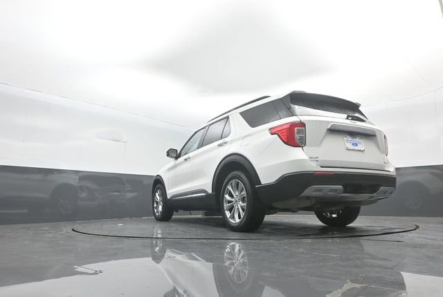 Certified 2024 Ford Explorer XLT w/ Equipment Group 202A image 30