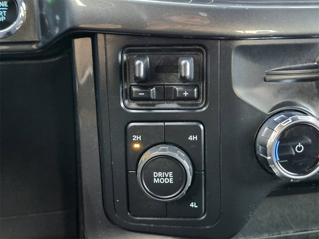 Certified 2022 Ford F150 XLT w/ Equipment Group 302A High image 25