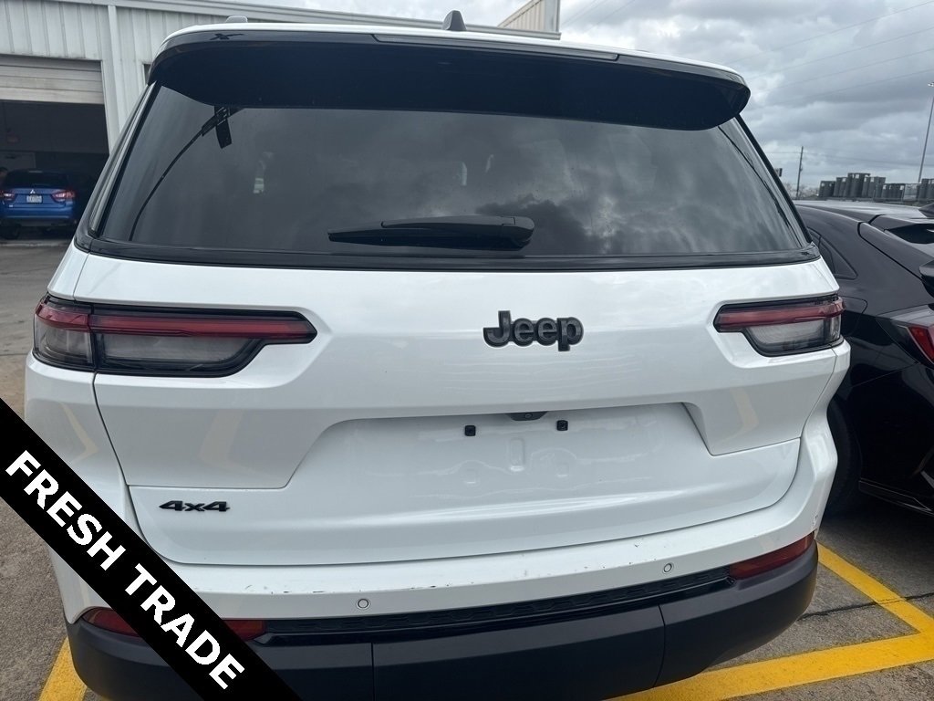 Used 2024 Jeep Grand Cherokee L Altitude image 4