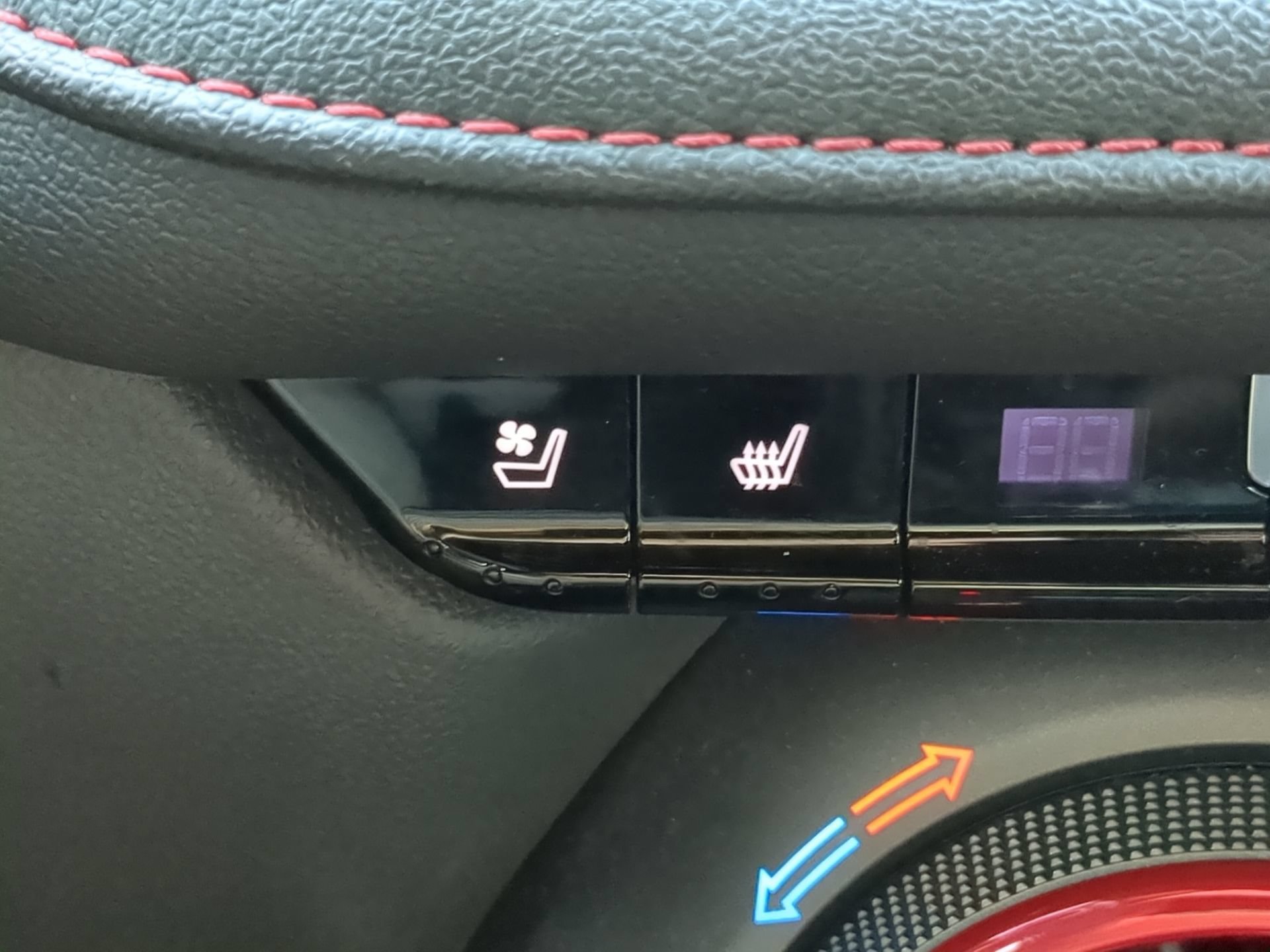 Used 2022 Chevrolet Blazer RS w/ Enhanced Convenience Package FWD image 63