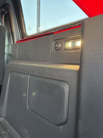 Certified 2023 Ford Bronco Wildtrak image 8