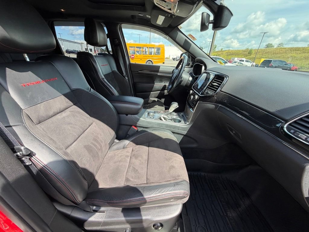 Used 2020 Jeep Grand Cherokee Trailhawk AWD/4WD image 39