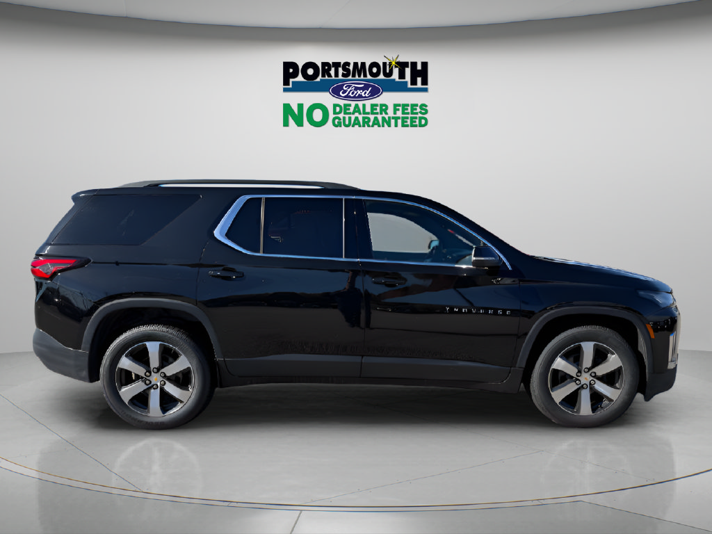 Used 2023 Chevrolet Traverse LT w/ LT Premium Package AWD/4WD image 6