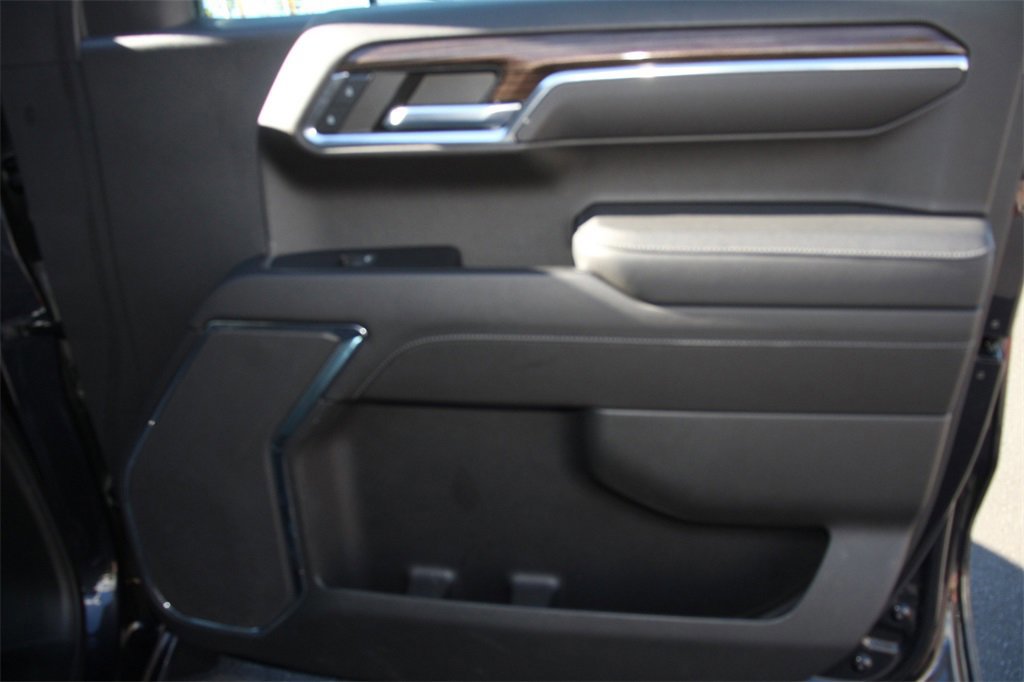 Used 2023 Chevrolet Silverado 1500 LT image 28