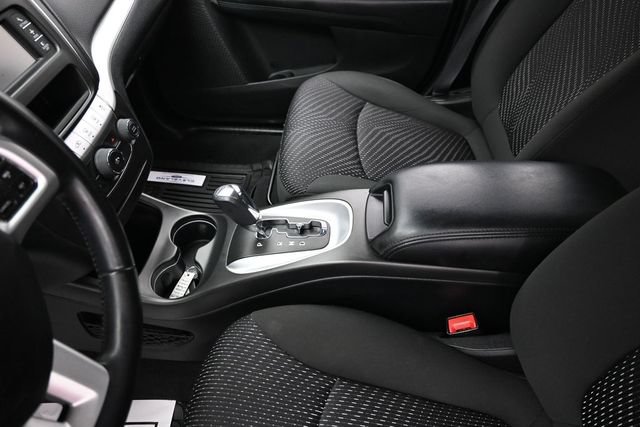 Used 2020 Dodge Journey SE w/ SE Popular Equipment Group FWD image 25