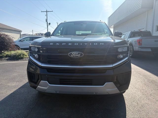 Certified 2026 Ford Expedition Platinum w/ Platinum Ultimate Package AWD/4WD image 3