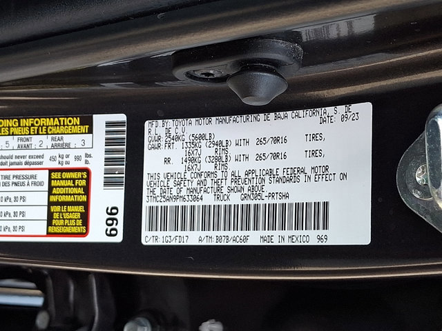 Used 2023 Toyota Tacoma TRD Off-Road w/ Black Out Package (TMS) AWD/4WD image 29
