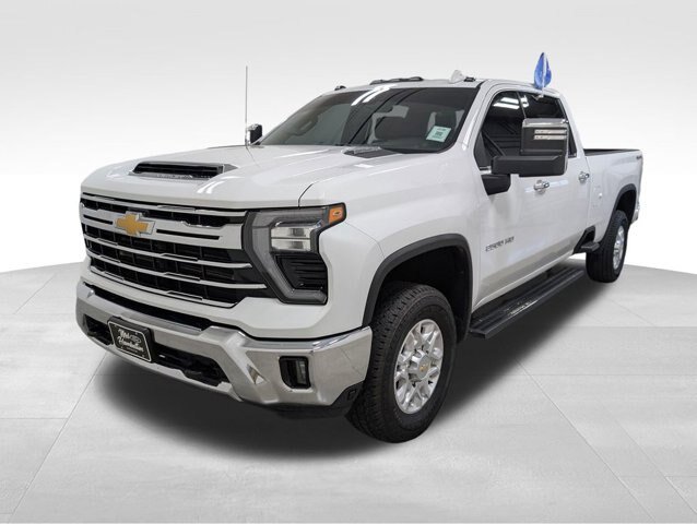 Used 2024 Chevrolet Silverado 2500 LTZ AWD/4WD image 16
