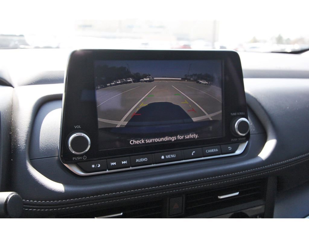 Used 2024 Nissan Rogue SV w/ SV Premium Package image 22