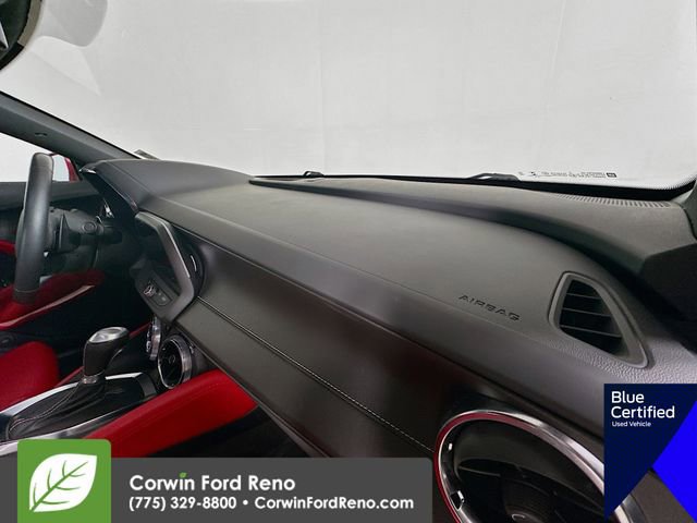 Used 2019 Chevrolet Camaro SS image 30