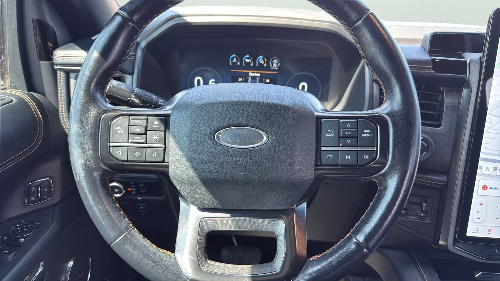 Certified 2023 Ford Expedition Platinum AWD/4WD image 14