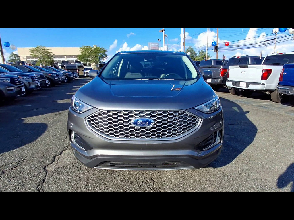 Certified 2024 Ford Edge SEL w/ Convenience Package AWD/4WD image 3