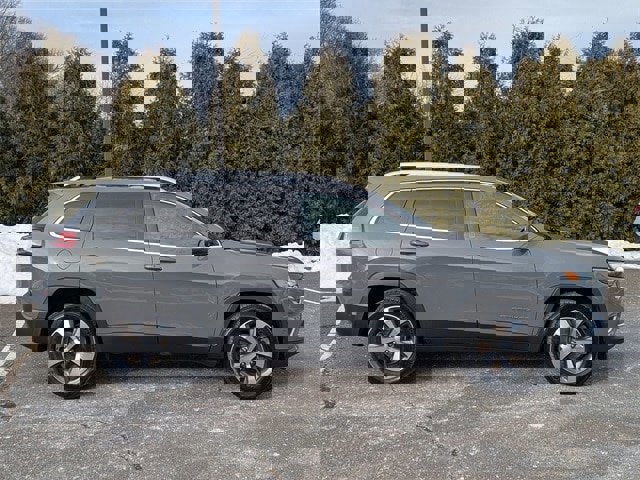 Used 2021 Jeep Cherokee Limited w/ Elite Package image 6