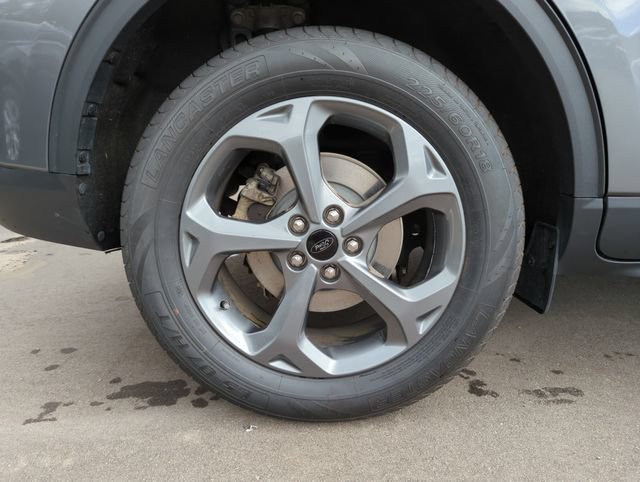 Certified 2025 Ford Escape ST-Line AWD/4WD image 12