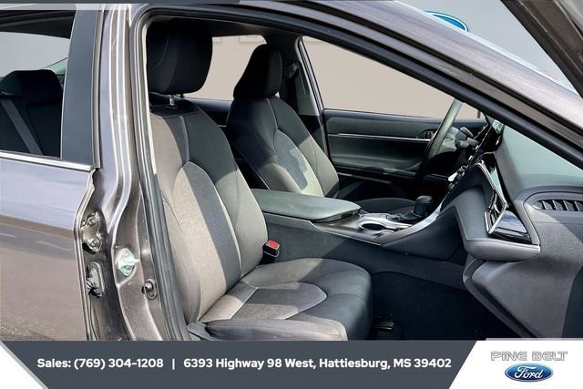 Used 2024 Toyota Camry LE image 8