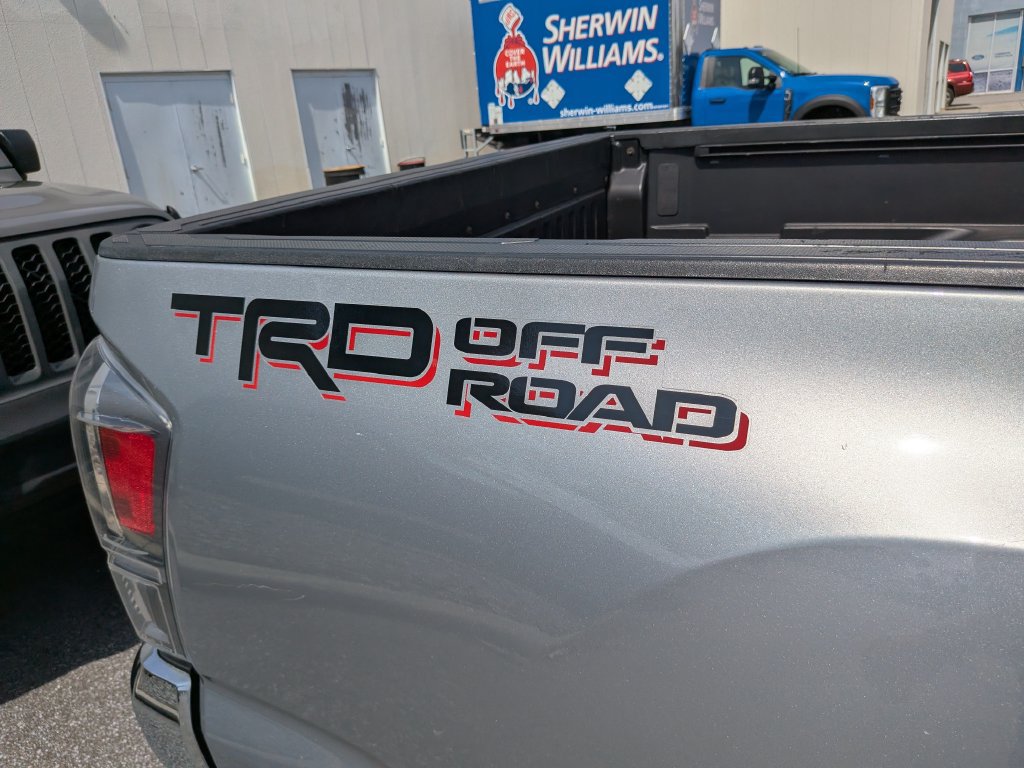 Used 2021 Toyota Tacoma TRD Off-Road RWD image 12