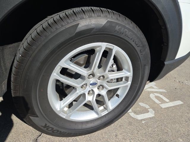 Certified 2025 Ford Explorer Active image 5