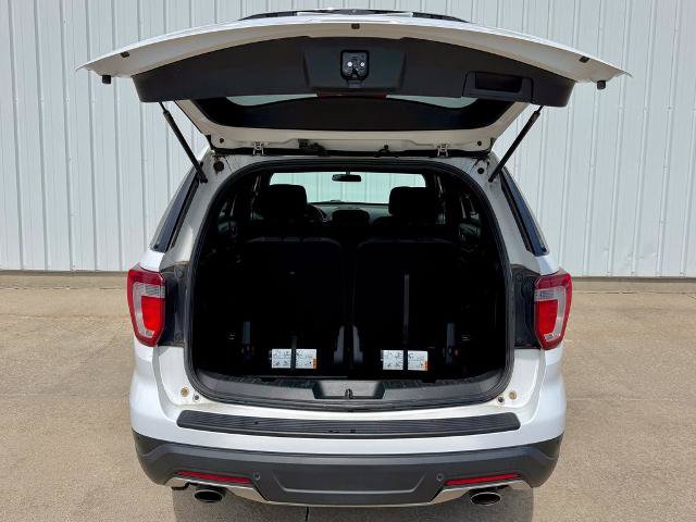 Certified 2018 Ford Explorer XLT AWD/4WD image 17