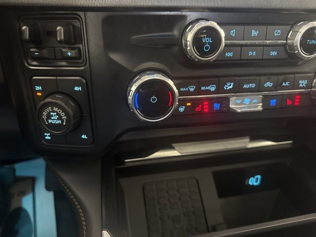 Certified 2024 Ford F350 Platinum w/ Tremor Off-Road Package AWD/4WD image 17