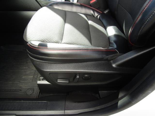 Certified 2023 Ford Escape ST-Line w/ Tech Pack #1 AWD/4WD image 17
