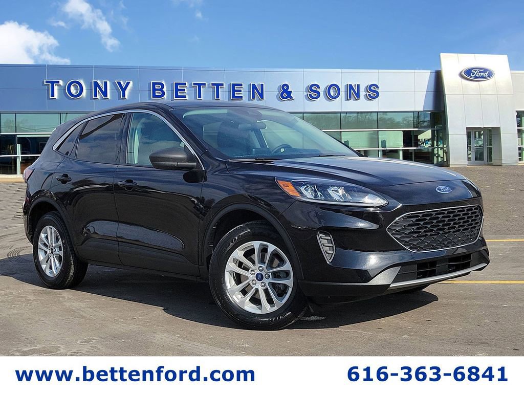 Certified 2022 Ford Escape SE w/ Convenience Package