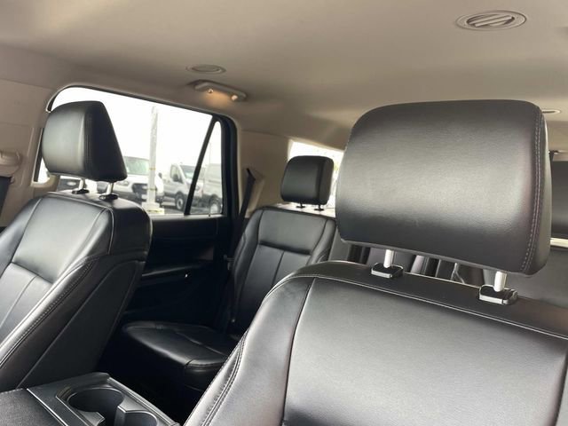 Certified 2024 Ford Expedition XLT image 32