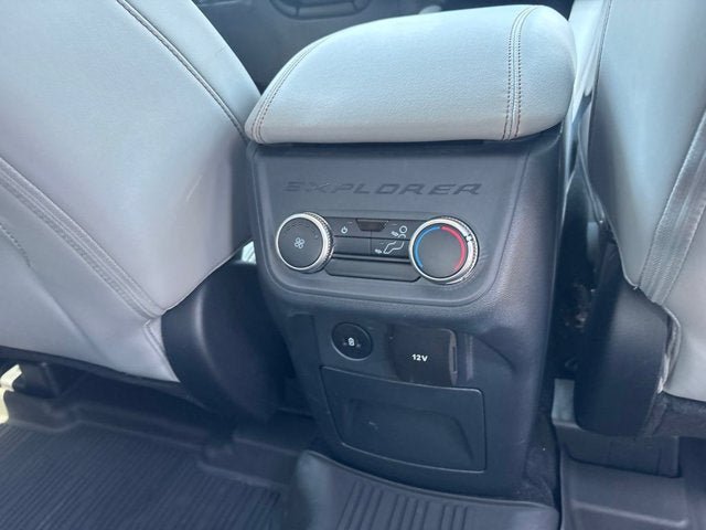 Certified 2025 Ford Explorer Active AWD/4WD image 16