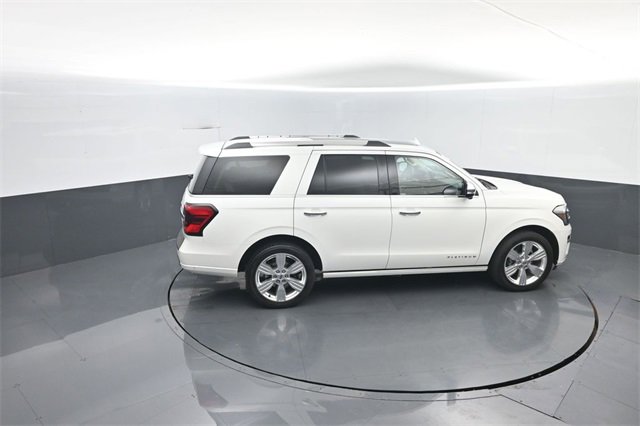 Certified 2024 Ford Expedition Platinum image 27