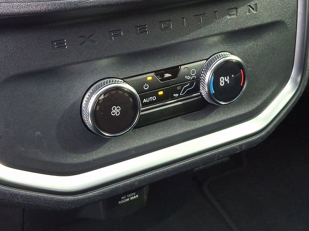 Certified 2025 Ford Expedition Active image 11