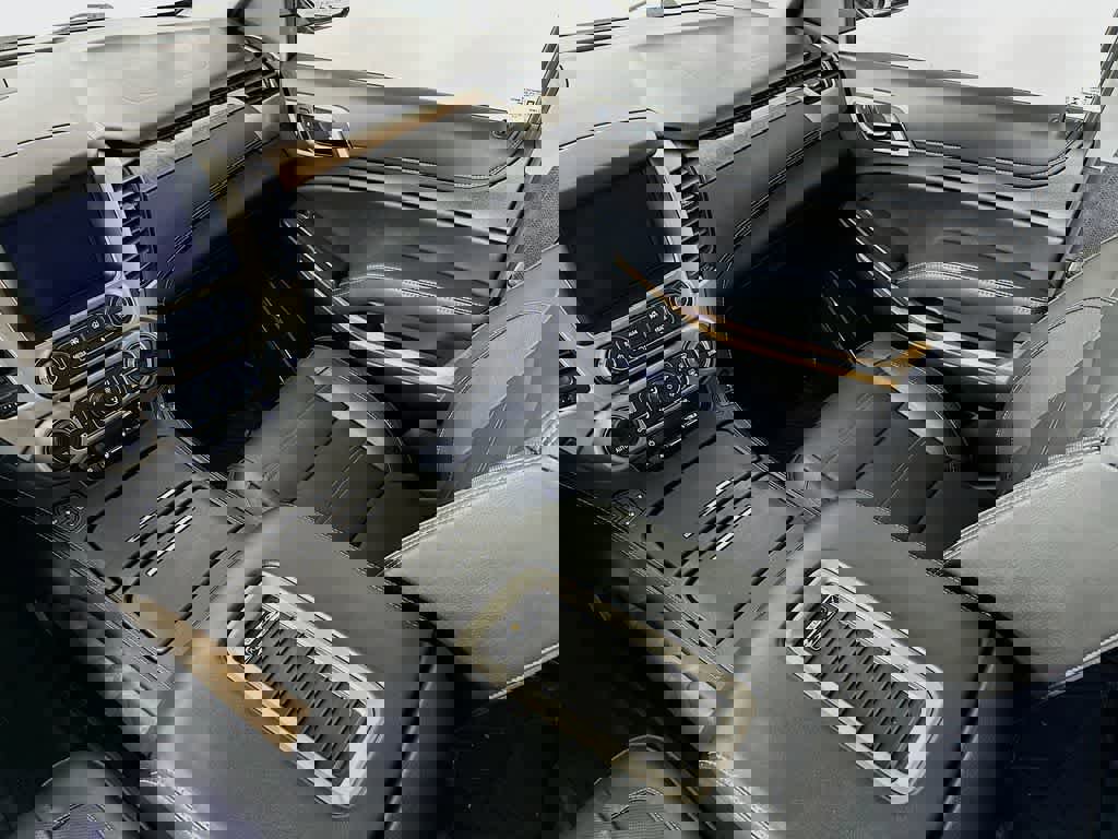 Used 2019 GMC Yukon Denali w/ Open Road Package image 14