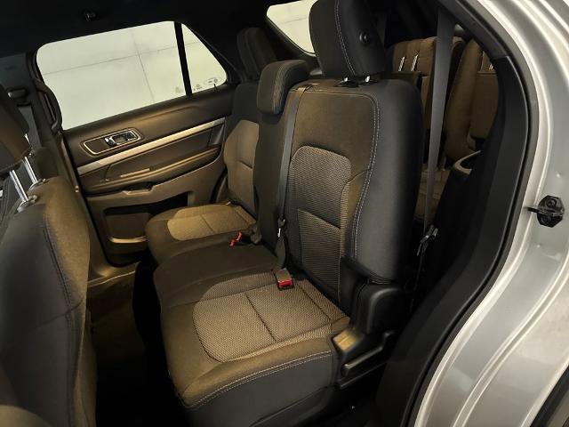 Certified 2018 Ford Explorer XLT FWD image 30