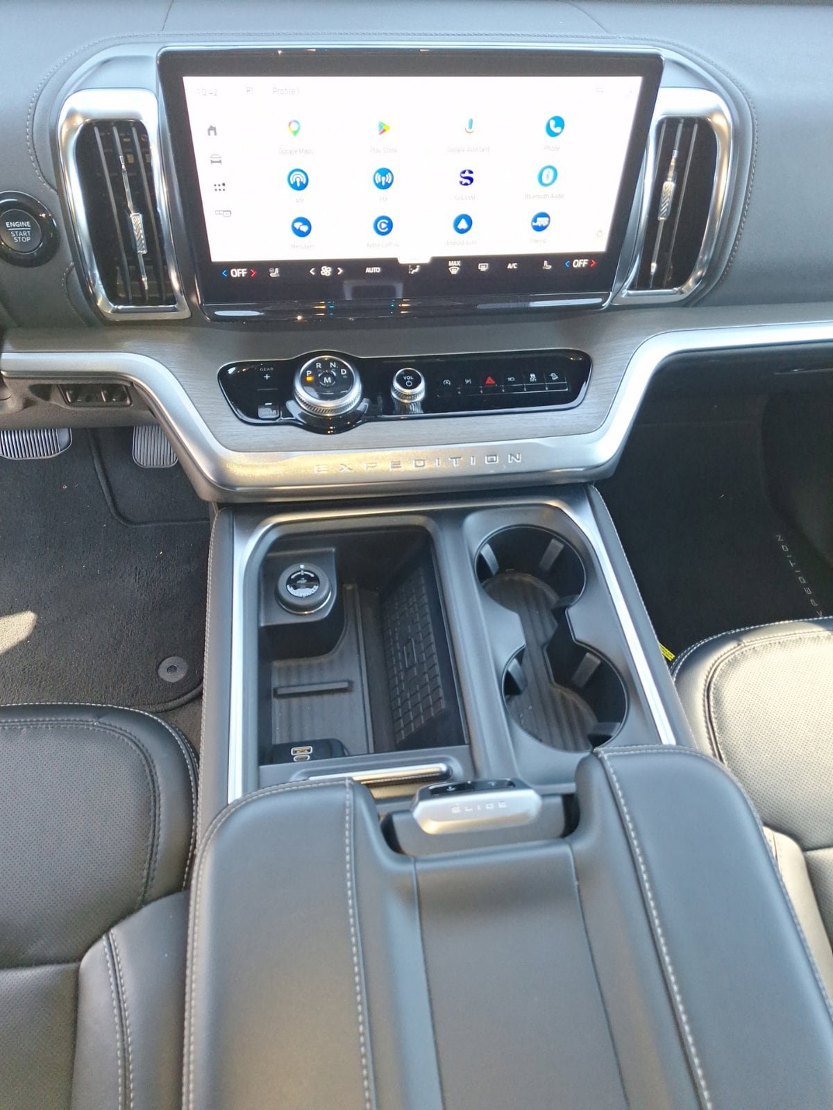 Certified 2025 Ford Expedition Platinum AWD/4WD image 14