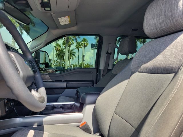 Certified 2023 Ford F250 XLT w/ Black Appearance Package AWD/4WD image 24