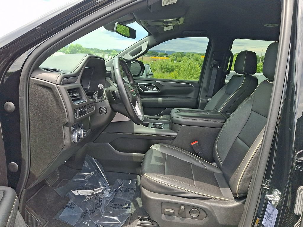Used 2022 GMC Yukon SLT w/ SLT Luxury Package AWD/4WD image 14