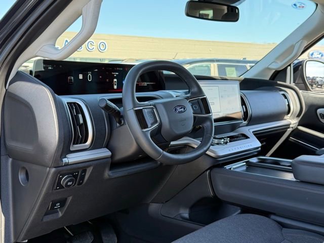 Certified 2025 Ford Expedition Active AWD/4WD image 15