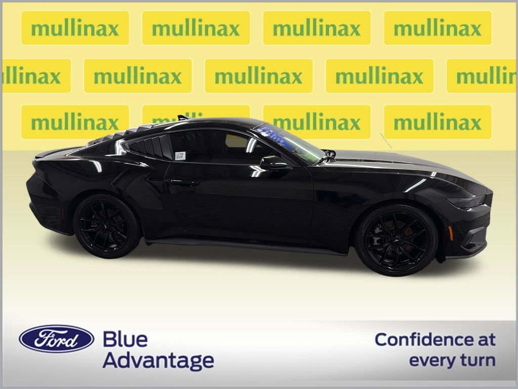 Certified 2024 Ford Mustang Coupe RWD image 2