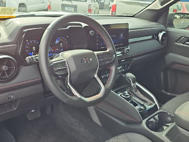 Used 2024 Chevrolet Colorado Z71 w/ Z71 Convenience Package 2 AWD/4WD image 17