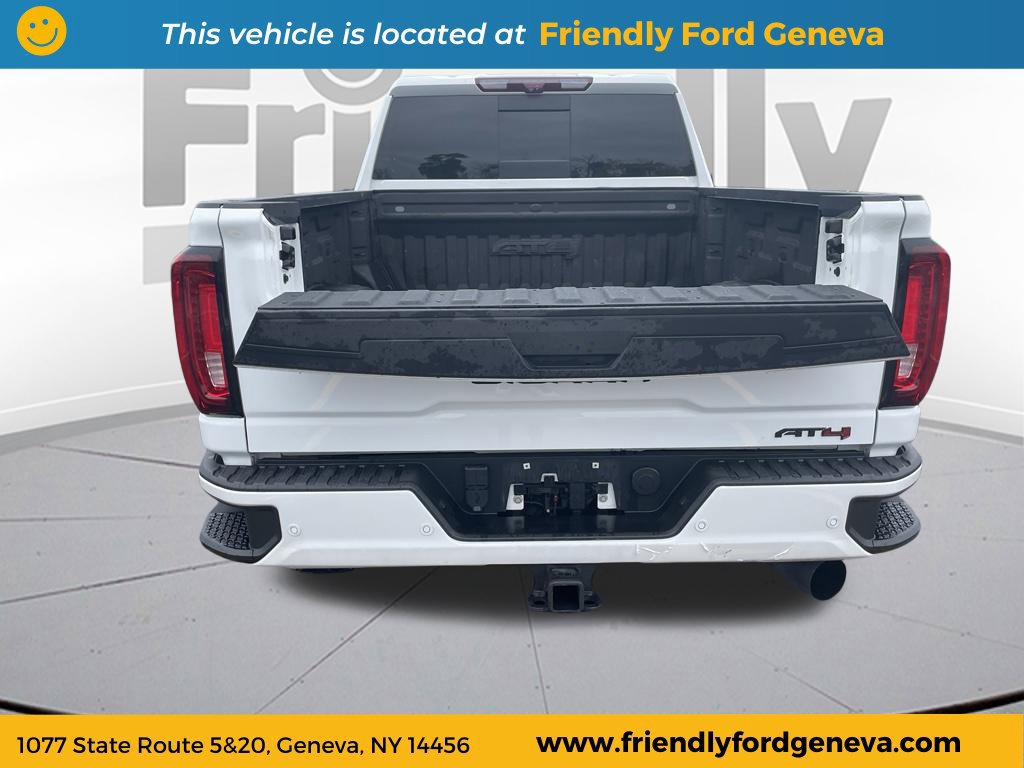 Used 2022 GMC Sierra 2500 AT4 w/ AT4 Premium Plus Package AWD/4WD image 10