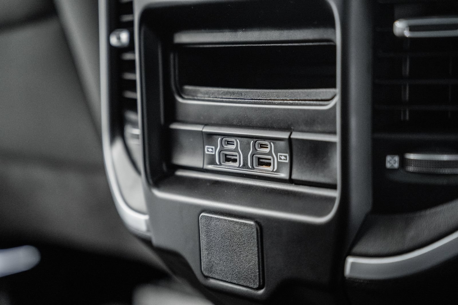 Used 2023 RAM 1500 Big Horn AWD/4WD image 39