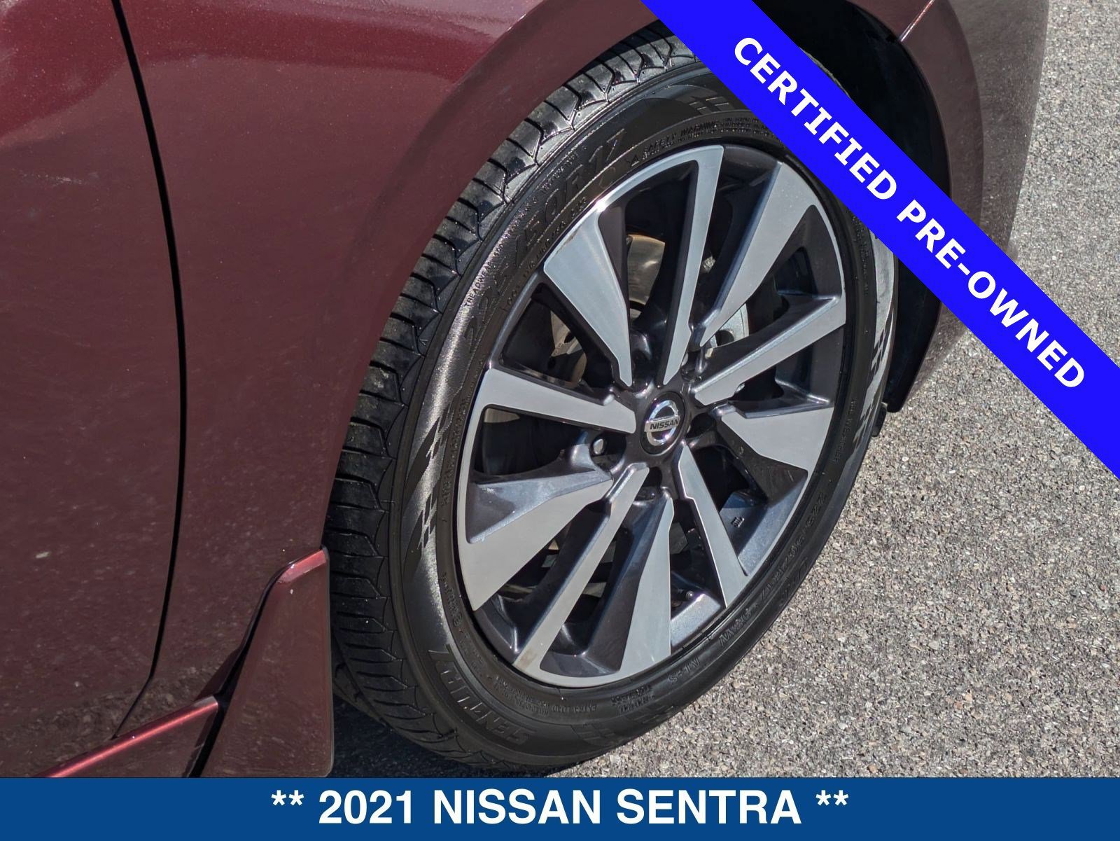 Used 2021 Nissan Sentra SV w/ SV Premium Package image 12