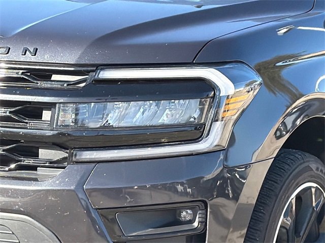 Certified 2022 Ford Expedition Limited image 4