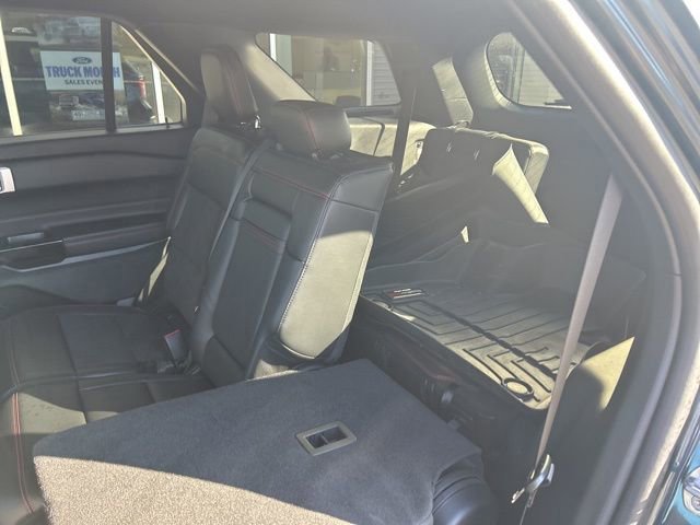 Certified 2024 Ford Explorer ST-Line w/ Class IV Trailer Tow Package image 37