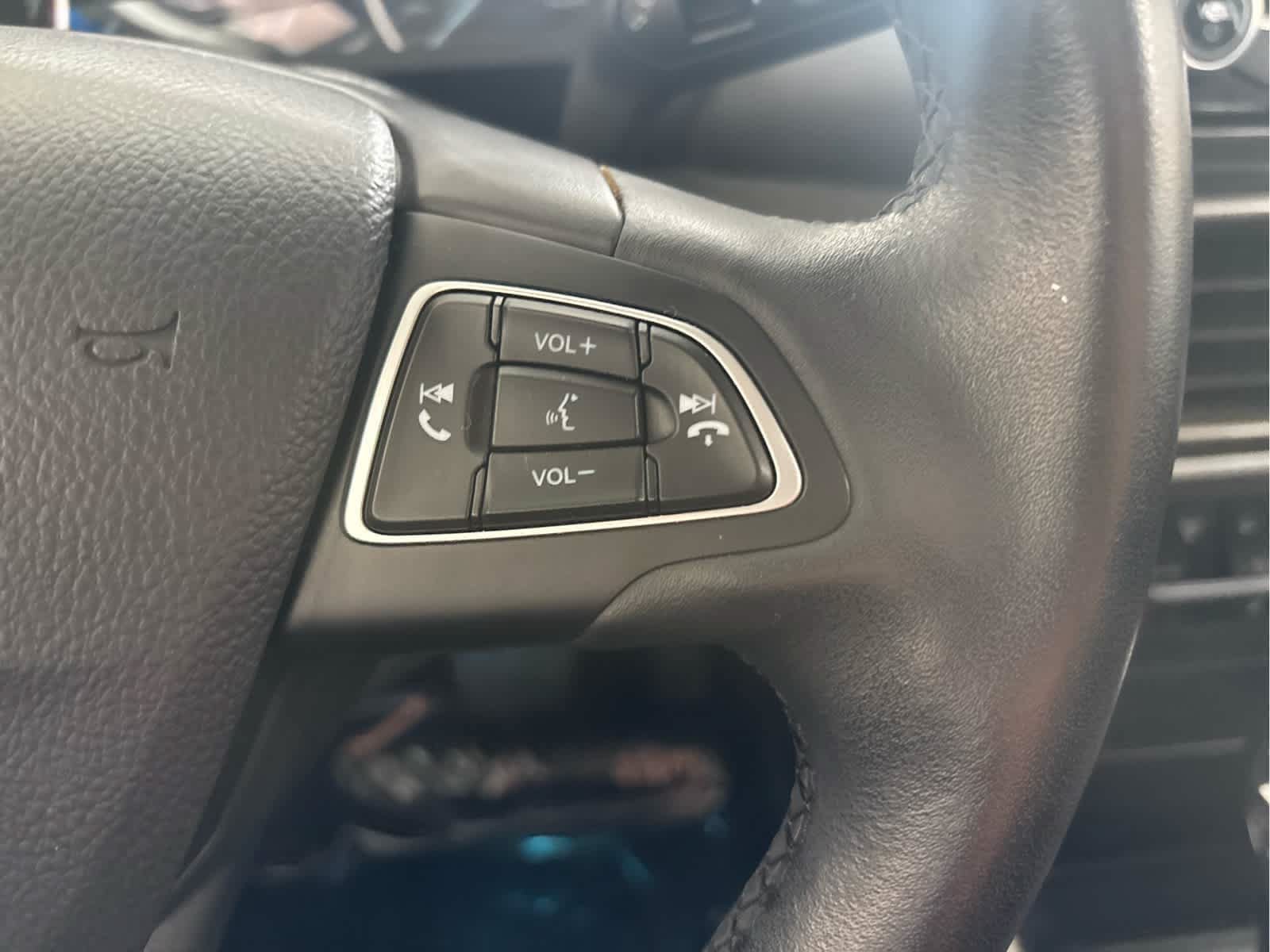 Certified 2018 Ford EcoSport SE w/ SE Convenience Package AWD/4WD image 17