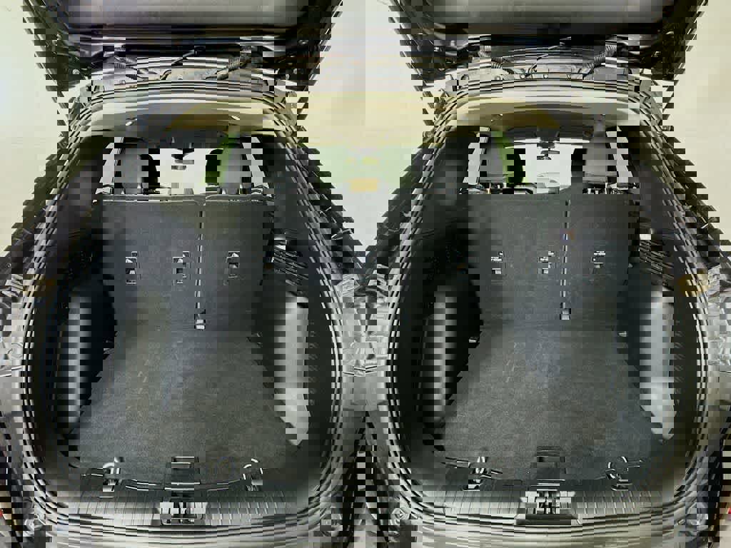 Certified 2020 Ford Escape SE image 20