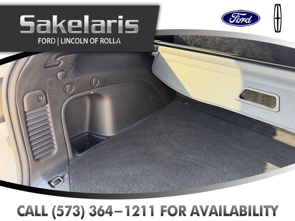 Used 2021 Jeep Grand Cherokee Laredo w/ Security & Convenience Group AWD/4WD image 38