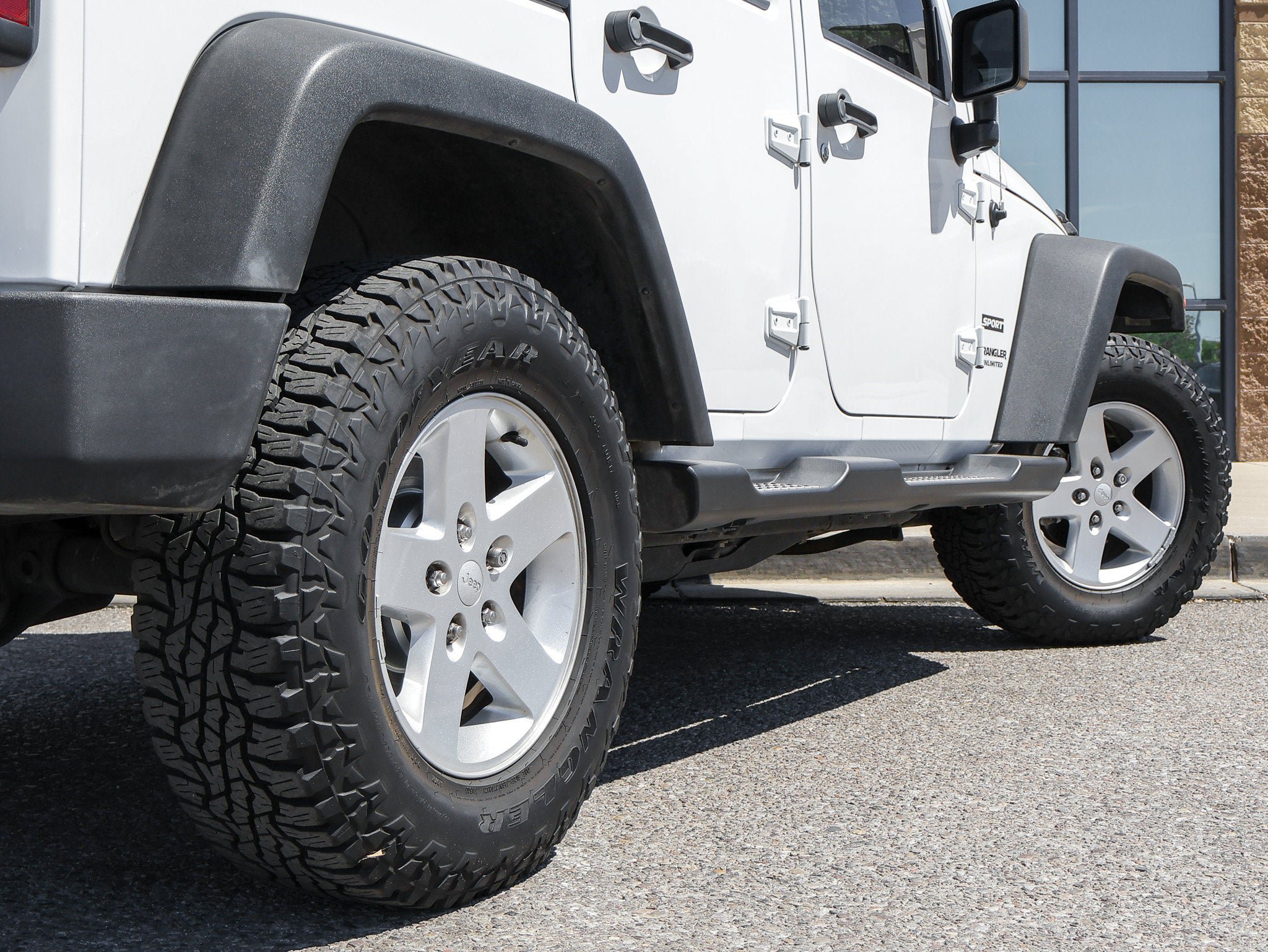 Used 2017 Jeep Wrangler Unlimited Sport w/ Quick Order Package 24S AWD/4WD image 17