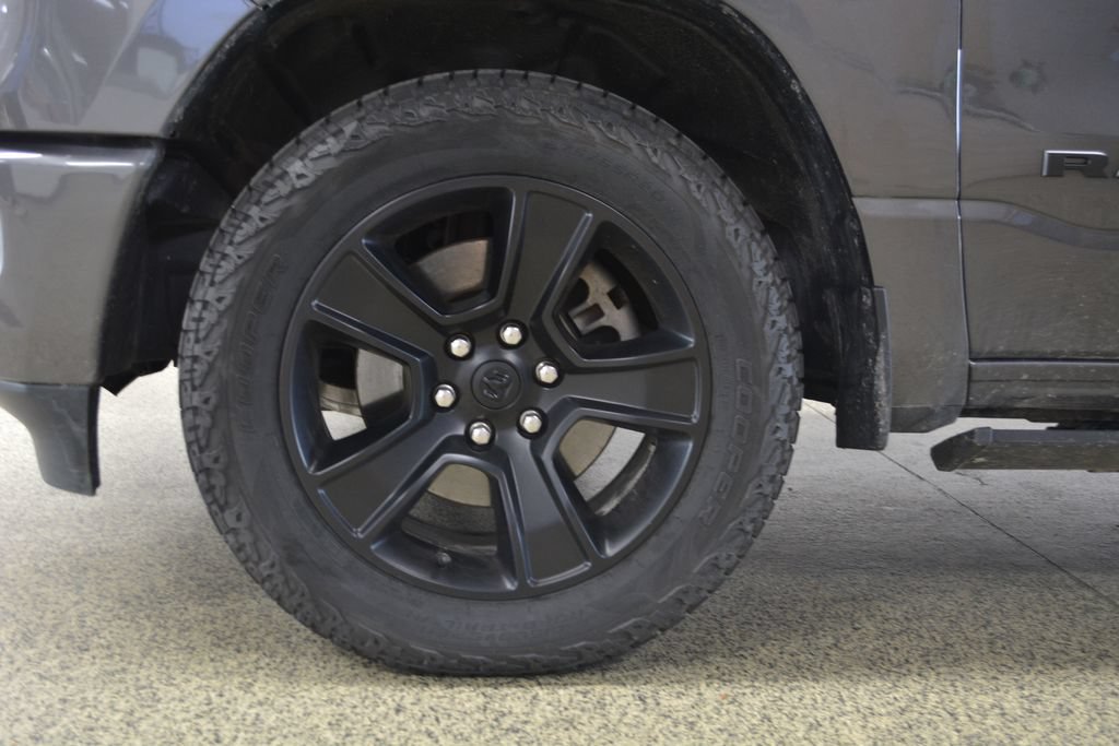 Used 2022 RAM 1500 Big Horn AWD/4WD image 11