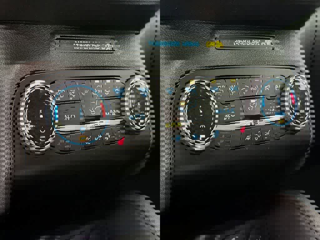 Certified 2024 Ford Escape ST-Line image 18