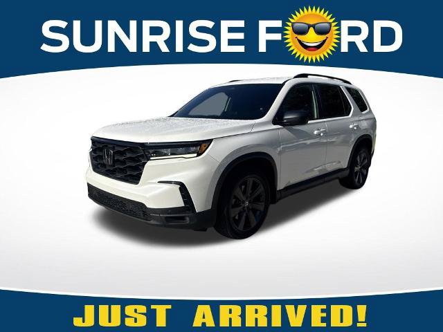 Used 2025 Honda Pilot Sport